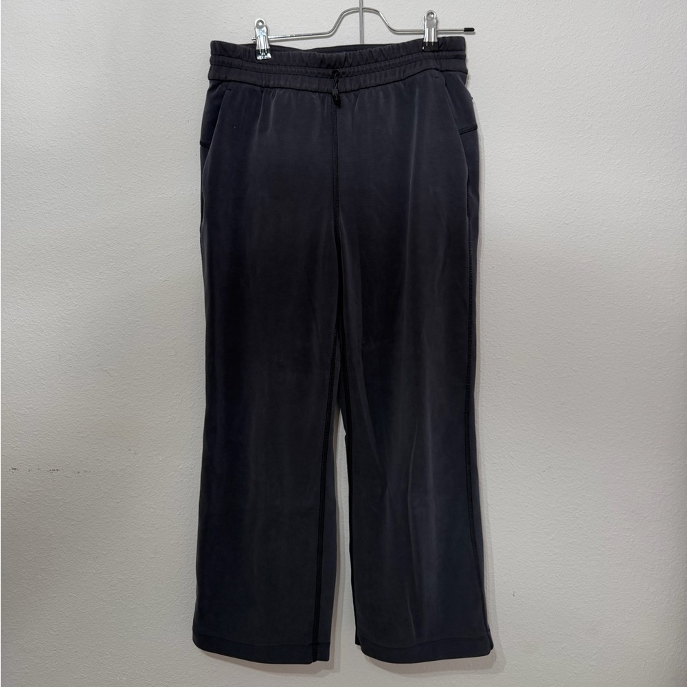 lululemon athletica Softstreme High-Rise Straight-Leg Cropped Pant